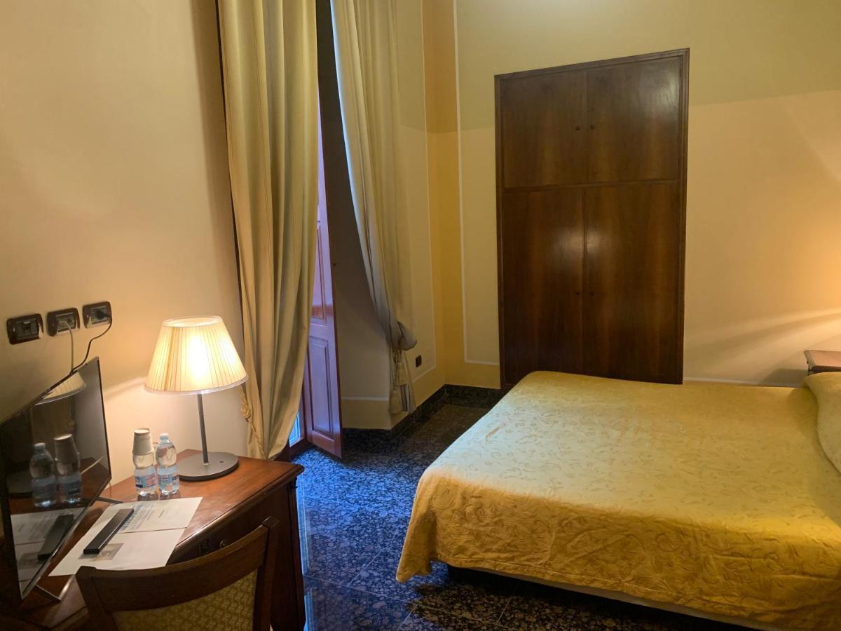 Le Stanze Del Vicere Boutique Hotel Neapol Exteriér fotografie