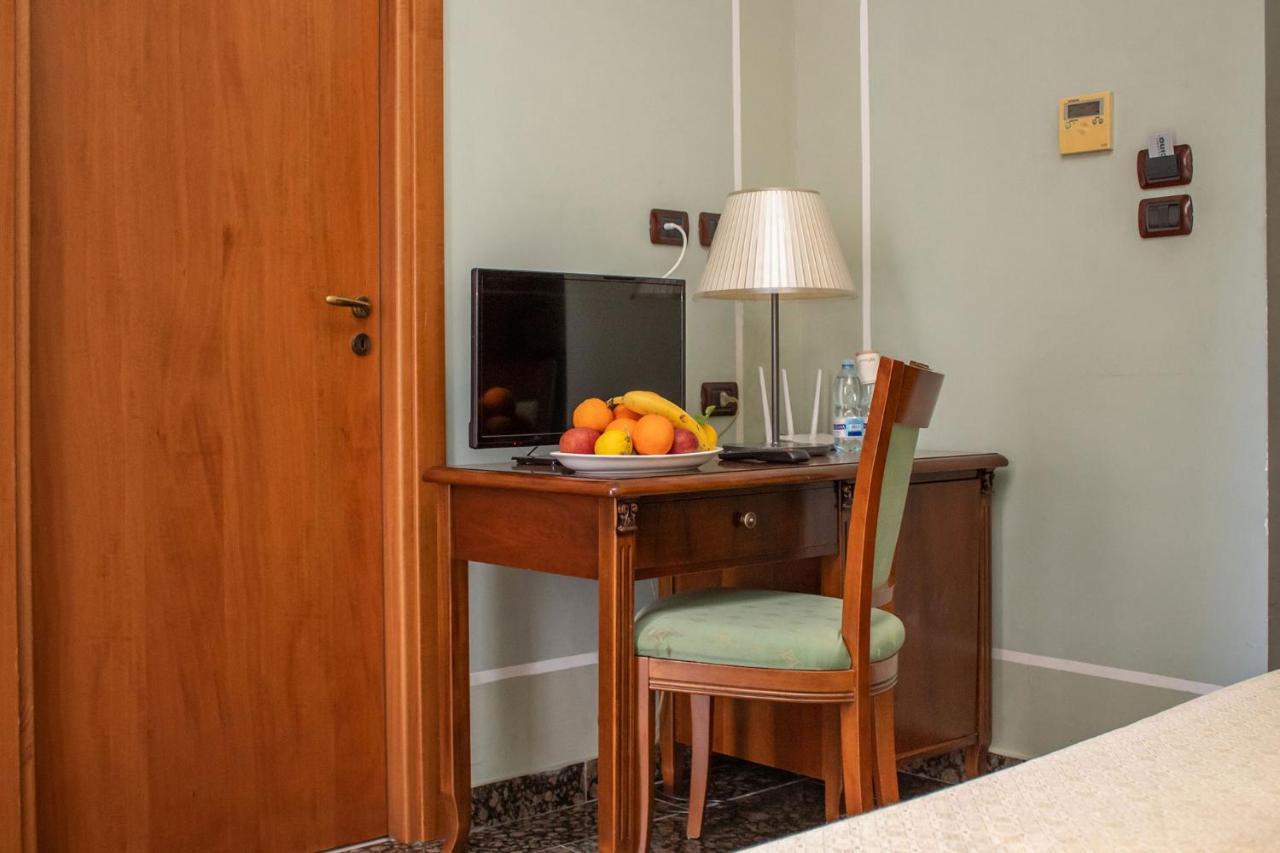 Le Stanze Del Vicere Boutique Hotel Neapol Exteriér fotografie