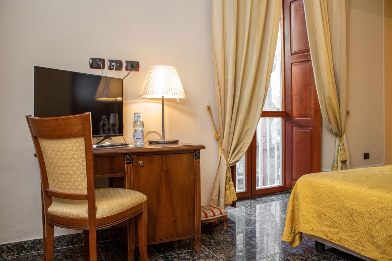Le Stanze Del Vicere Boutique Hotel Neapol Exteriér fotografie