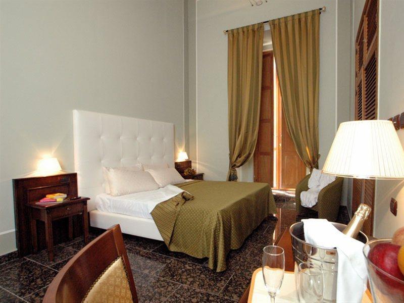 Le Stanze Del Vicere Boutique Hotel Neapol Exteriér fotografie